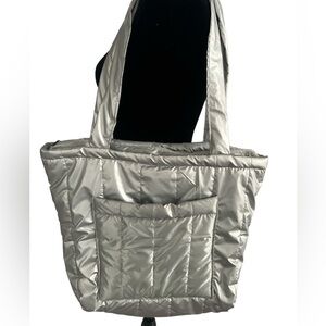 Chic Nylon Tote Bag Perfect For Everyday Essentials